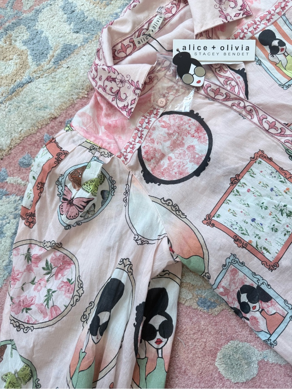 Alice + Olivia Tiffie Blouse - Picture 6 of 8